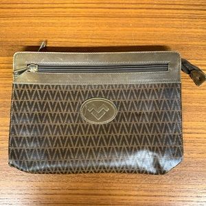 MARIO VALENTINO Vintage Leather Logo Clutch Zipper Bag